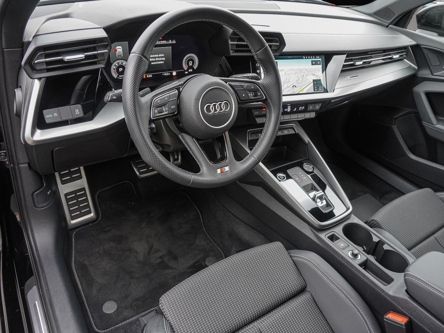 Audi A3 (07/2023, Benzin)