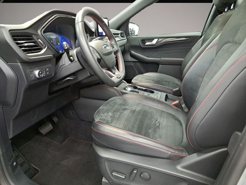 Ford Kuga (05/2022, )