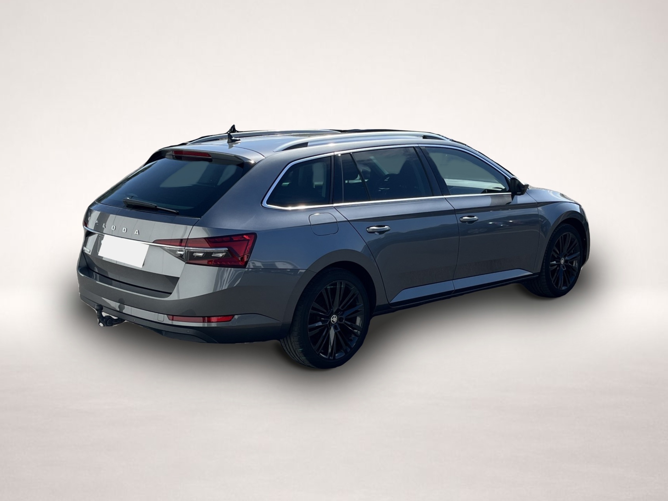 Skoda Superb (04/2024, Benzin)