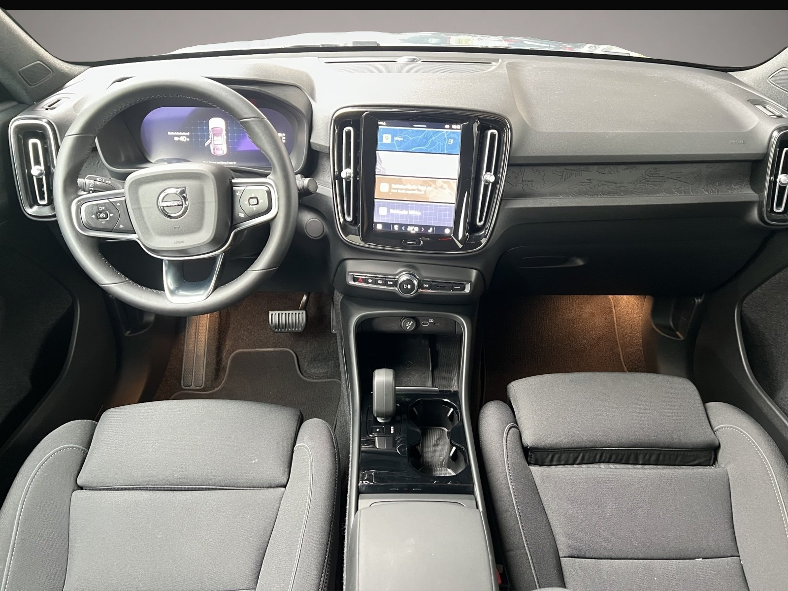 Volvo C40 (10/2022, ELECTRIC)