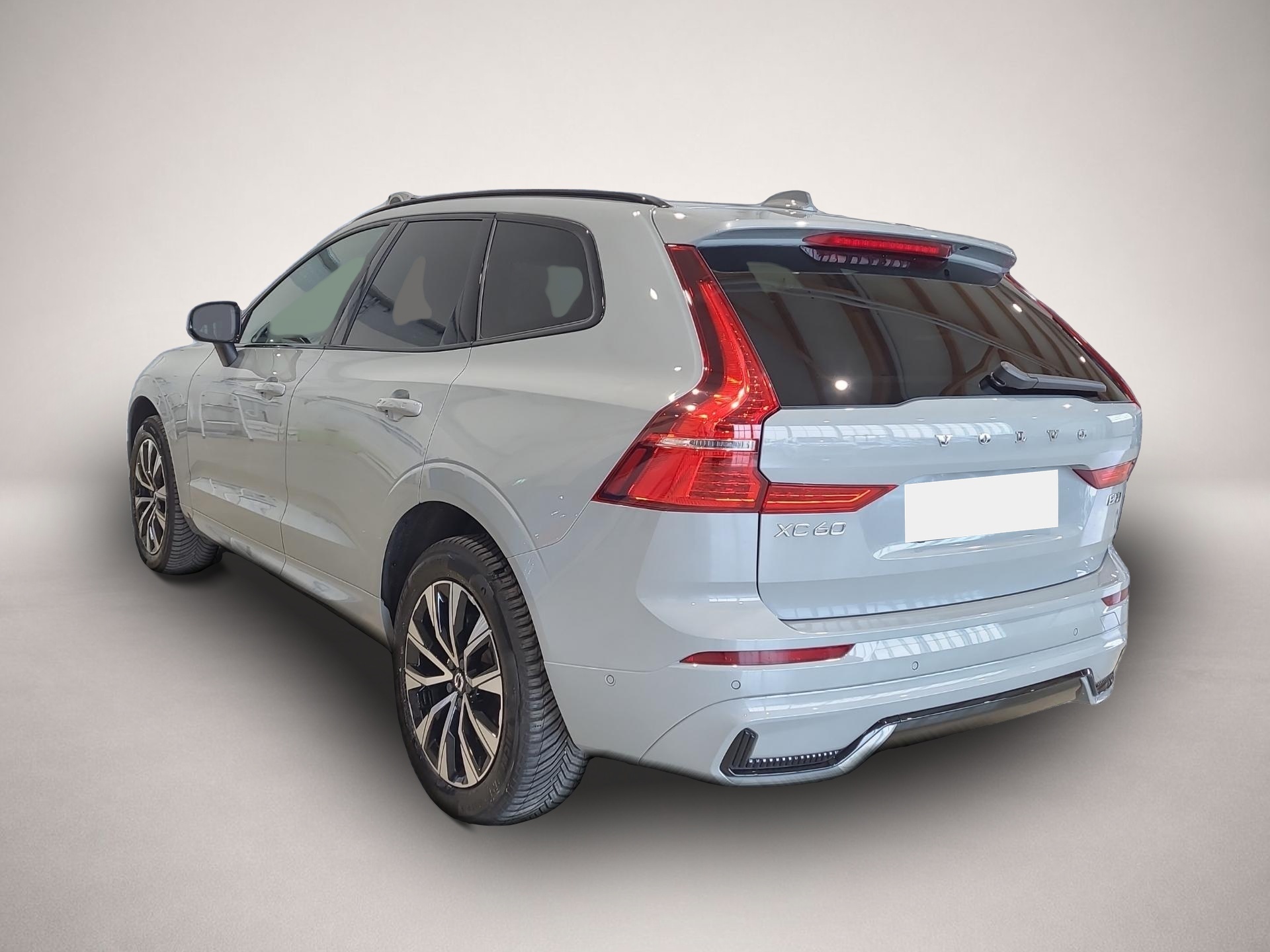 Volvo XC60 (02/2025, Benzin)