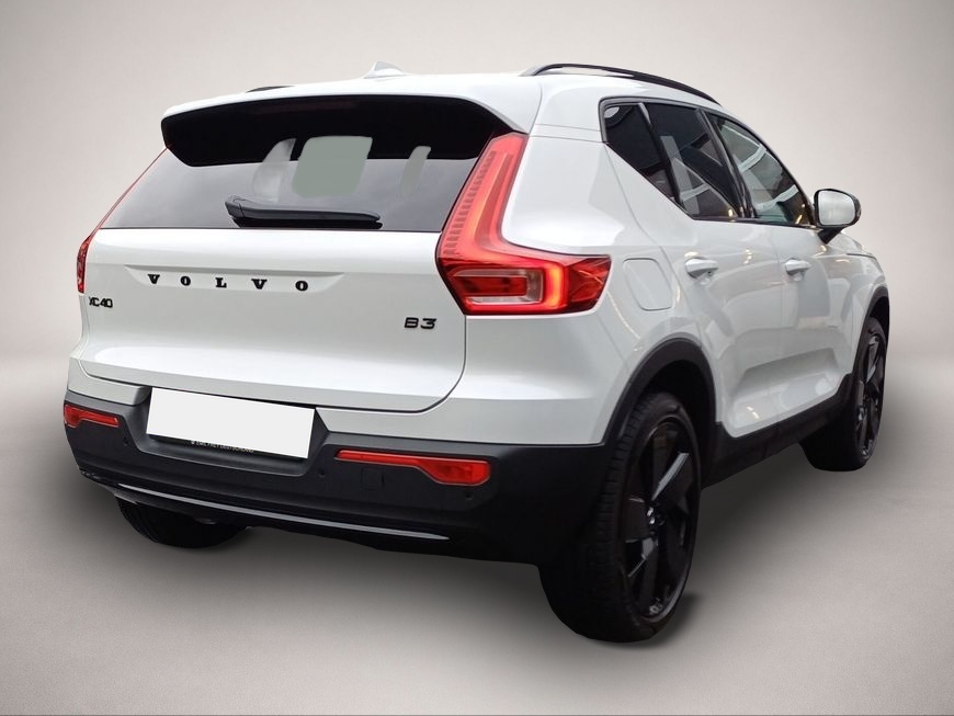 Volvo XC40 (05/2025, Benzin)