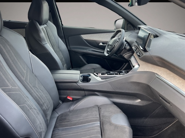 Peugeot 5008 (02/2024, Benzin)