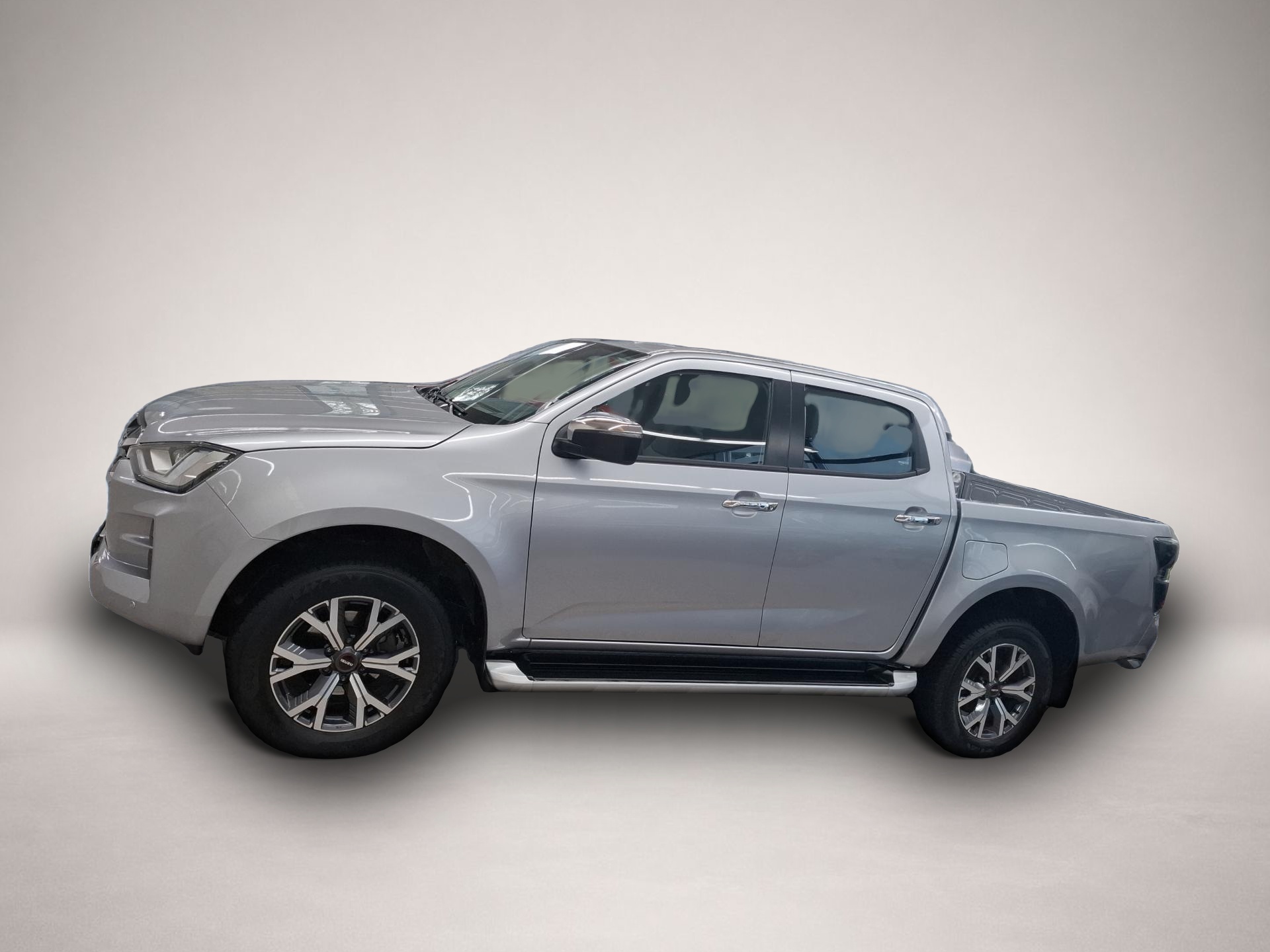Isuzu D-Max (06/2025, Diesel)