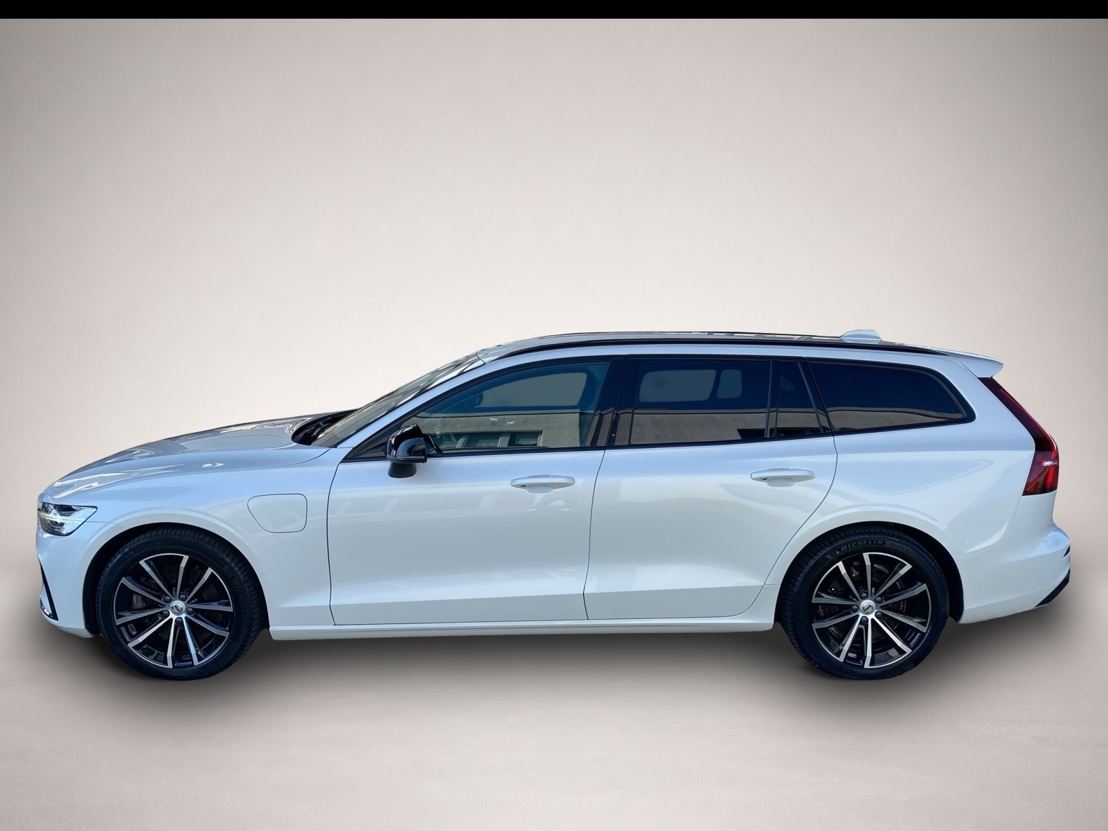 Volvo V60 (02/2023, )