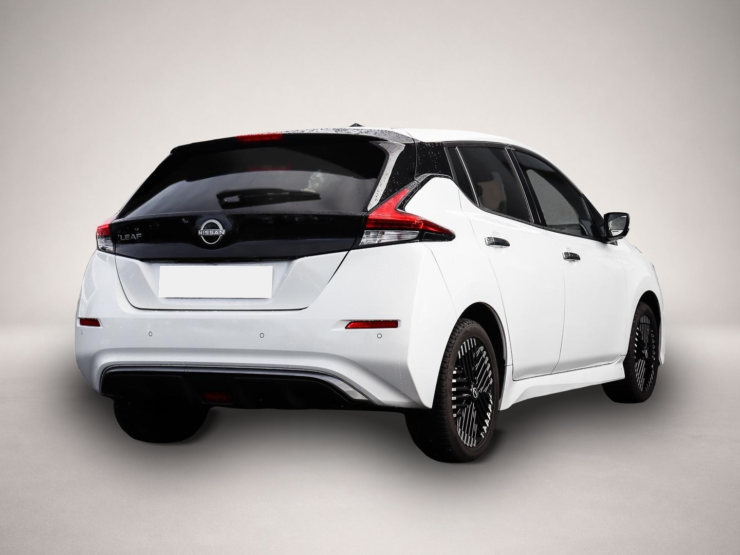 Nissan Leaf (12/2022, ELECTRIC)