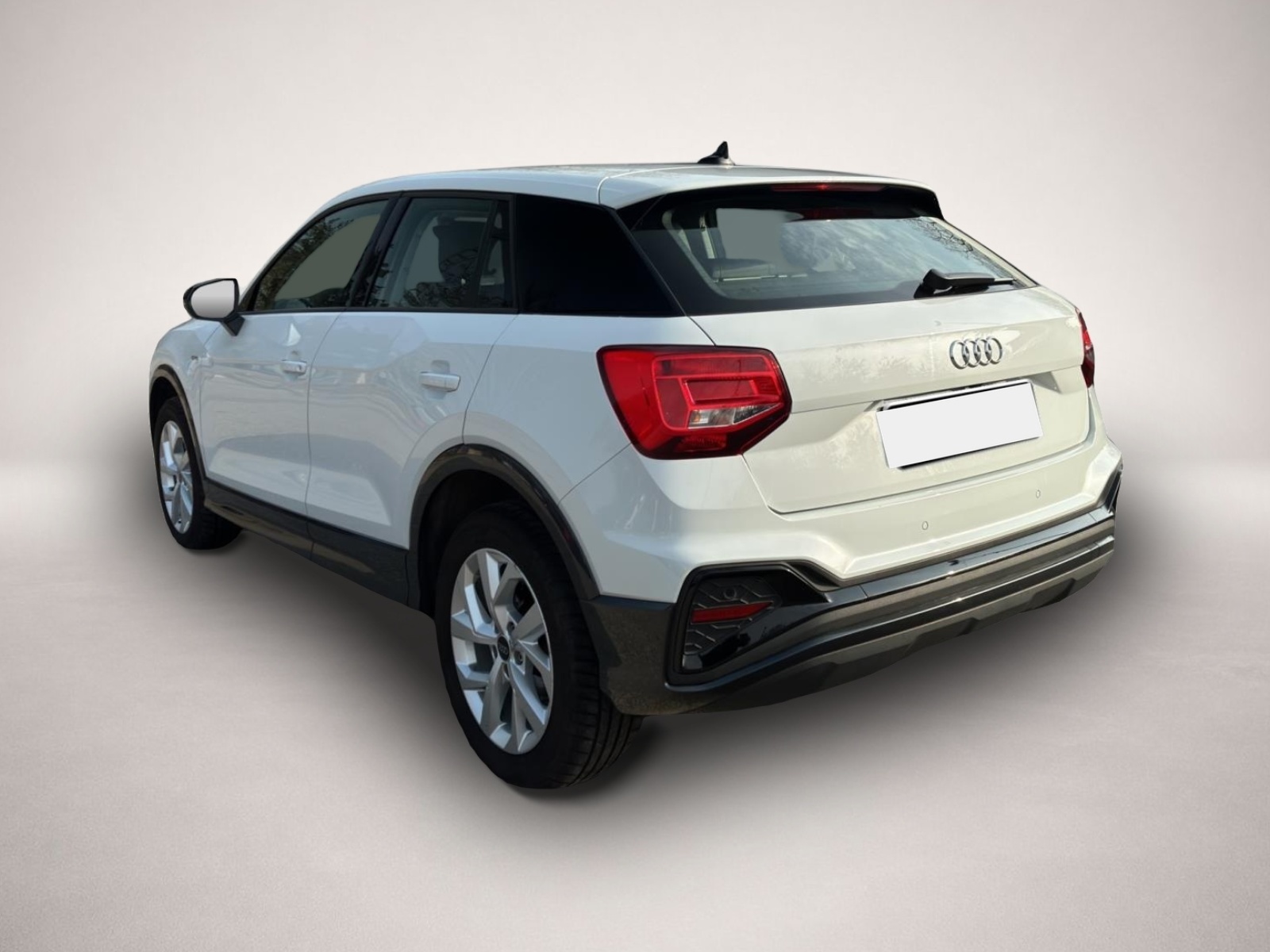 Audi Q2 (12/2023, Benzin)