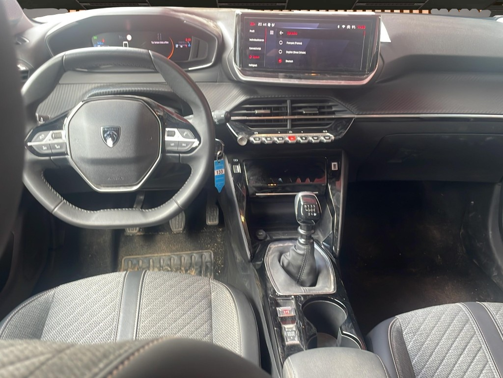 Peugeot 208 (06/2025, Benzin)