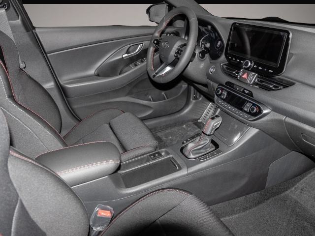 Hyundai i30 (02/2026, Benzin)