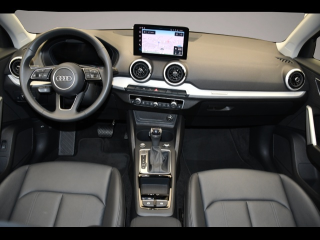 Audi Q2 (07/2025, Benzin)