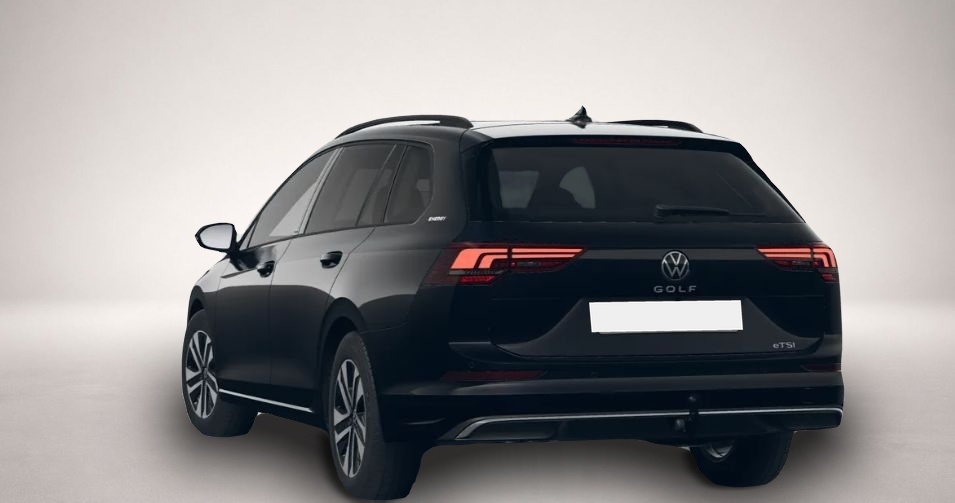 Volkswagen Golf (11/2025, Benzin)