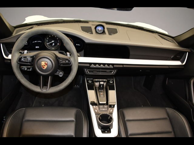 Porsche 911 (05/2021, Benzin)