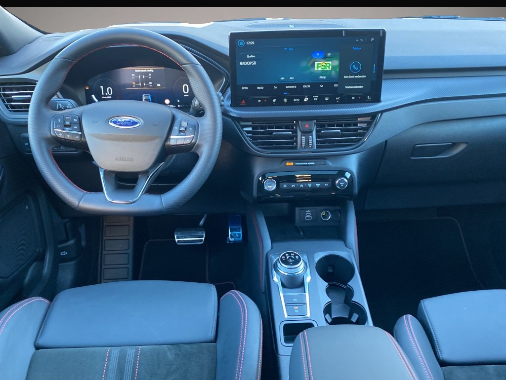 Ford Kuga (06/2025, Benzin)