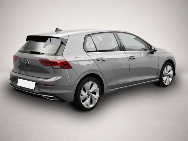 Volkswagen Golf (02/2023, Benzin)