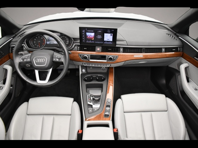 Audi quattro (02/2024, Benzin)