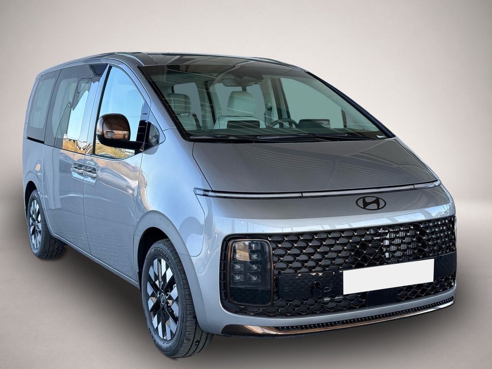 Hyundai STARIA (07/2025, Hybrid (Benzin/Elektro))