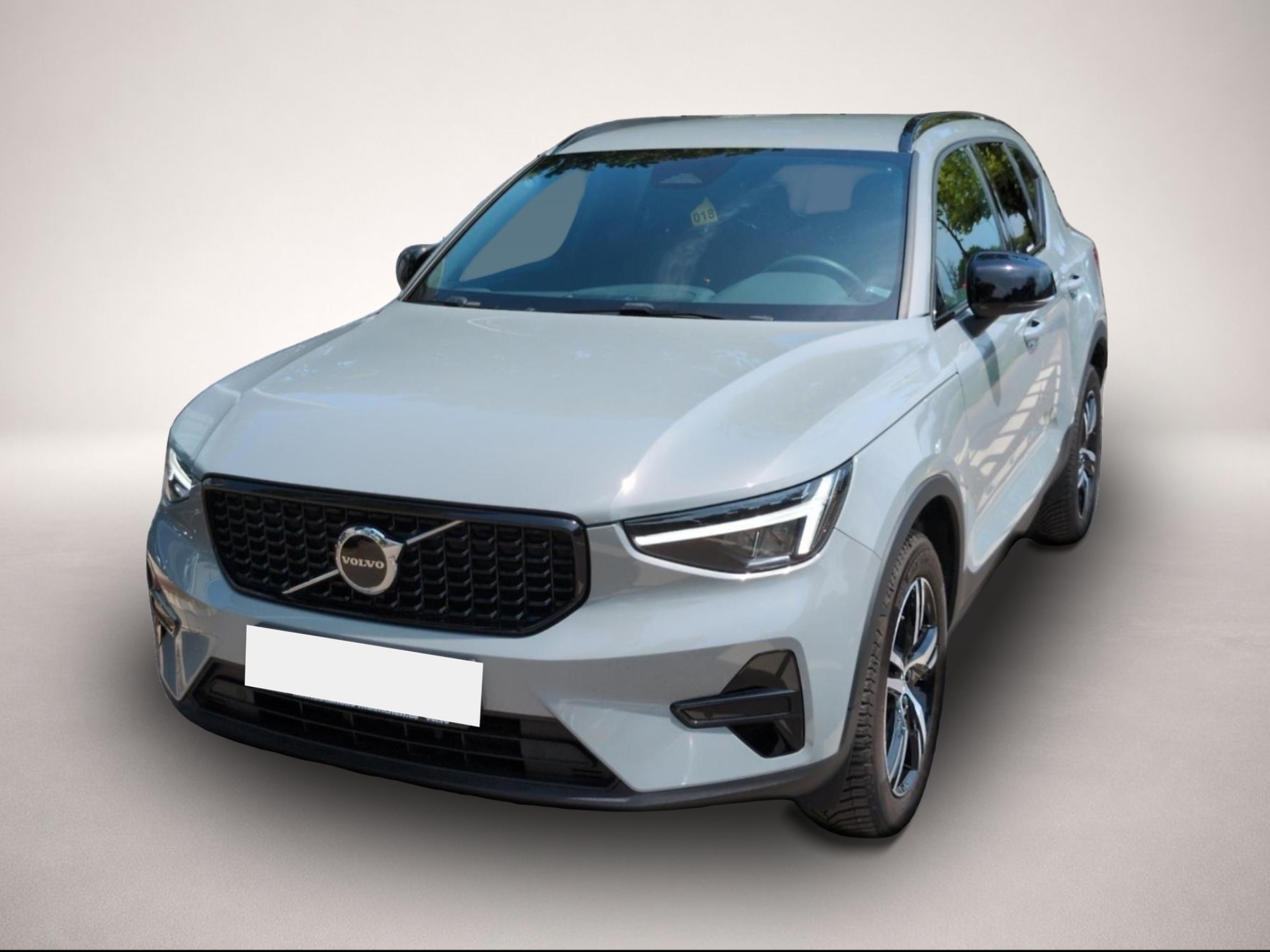 Volvo XC40 (04/2024, Benzin)