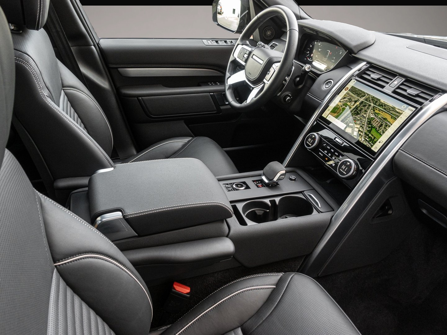 Land-Rover Discovery (10/2024, )