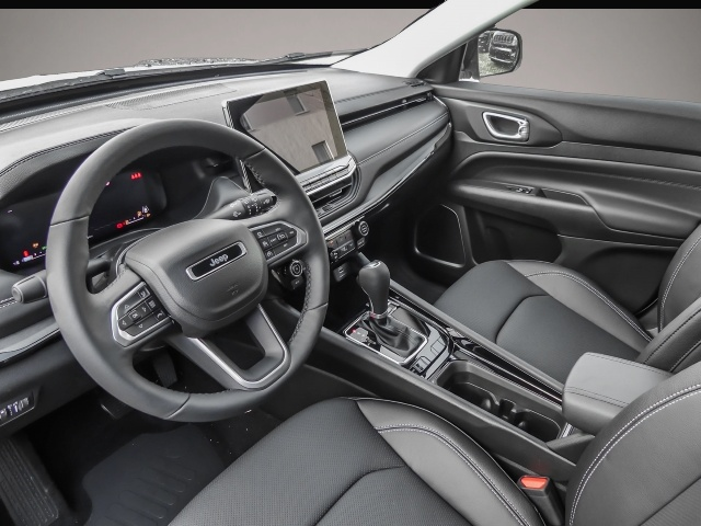 Jeep Compass (07/2025, Benzin)