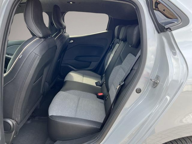 Renault Clio (05/2025, Benzin)
