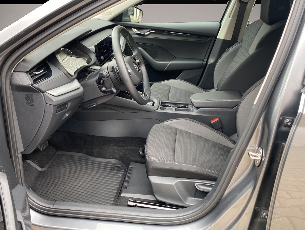 Skoda Octavia (06/2023, Benzin)