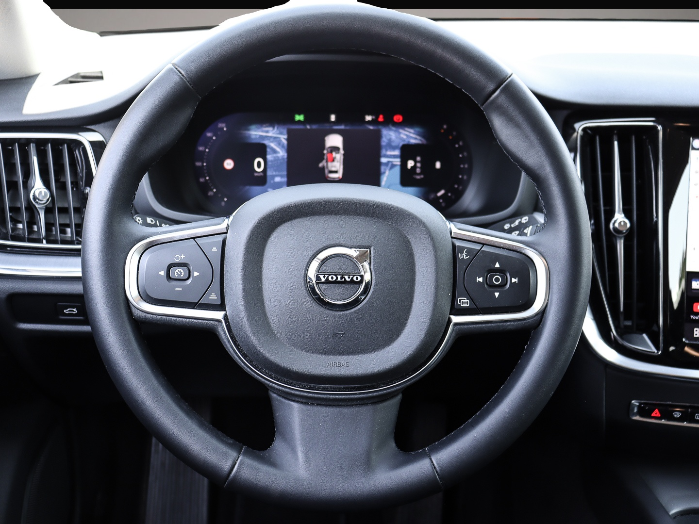 Volvo V60 (06/2024, Benzin)