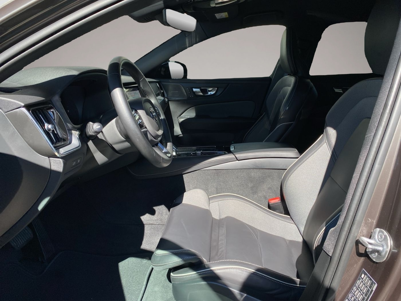 Volvo V60 (06/2024, )