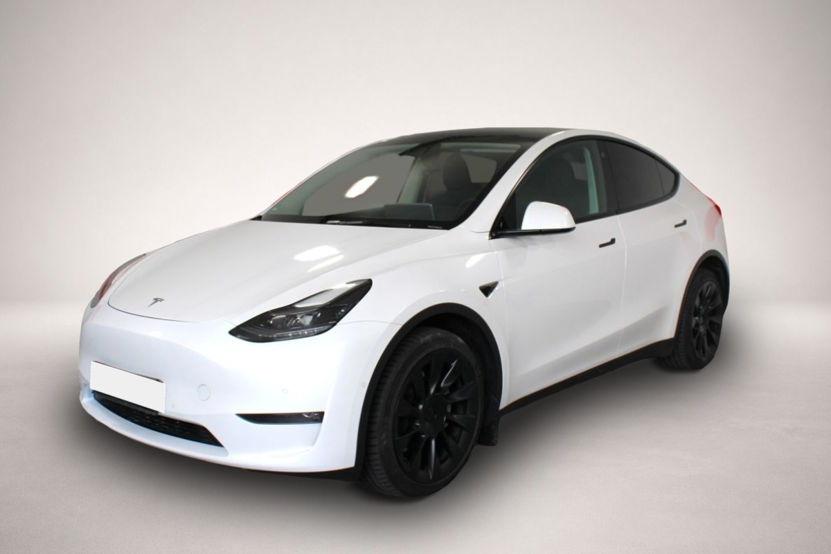 Tesla Model Y (08/2022, ELECTRIC)