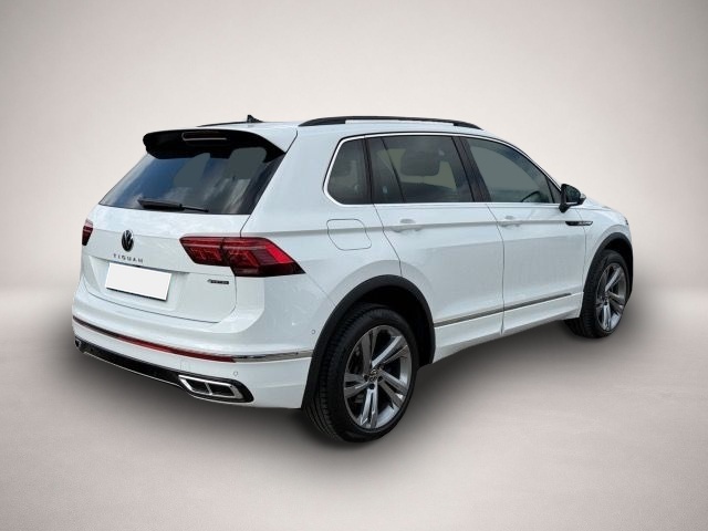 Volkswagen Tiguan (12/2023, Benzin)