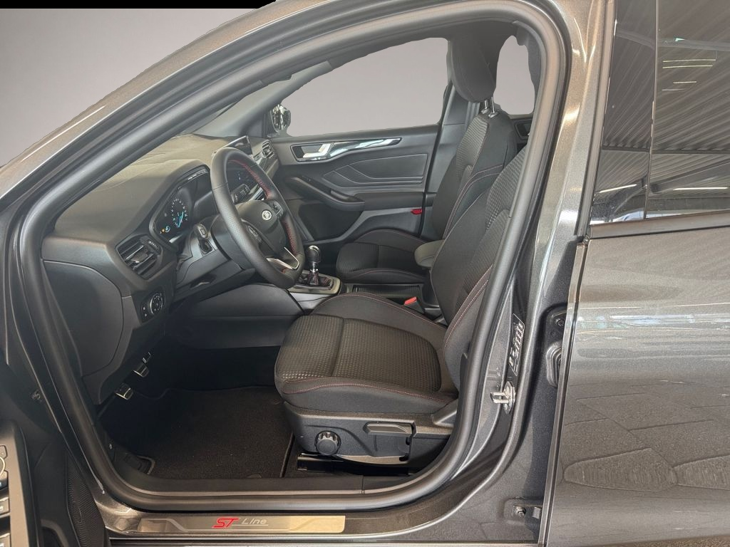Ford Focus (03/2025, )