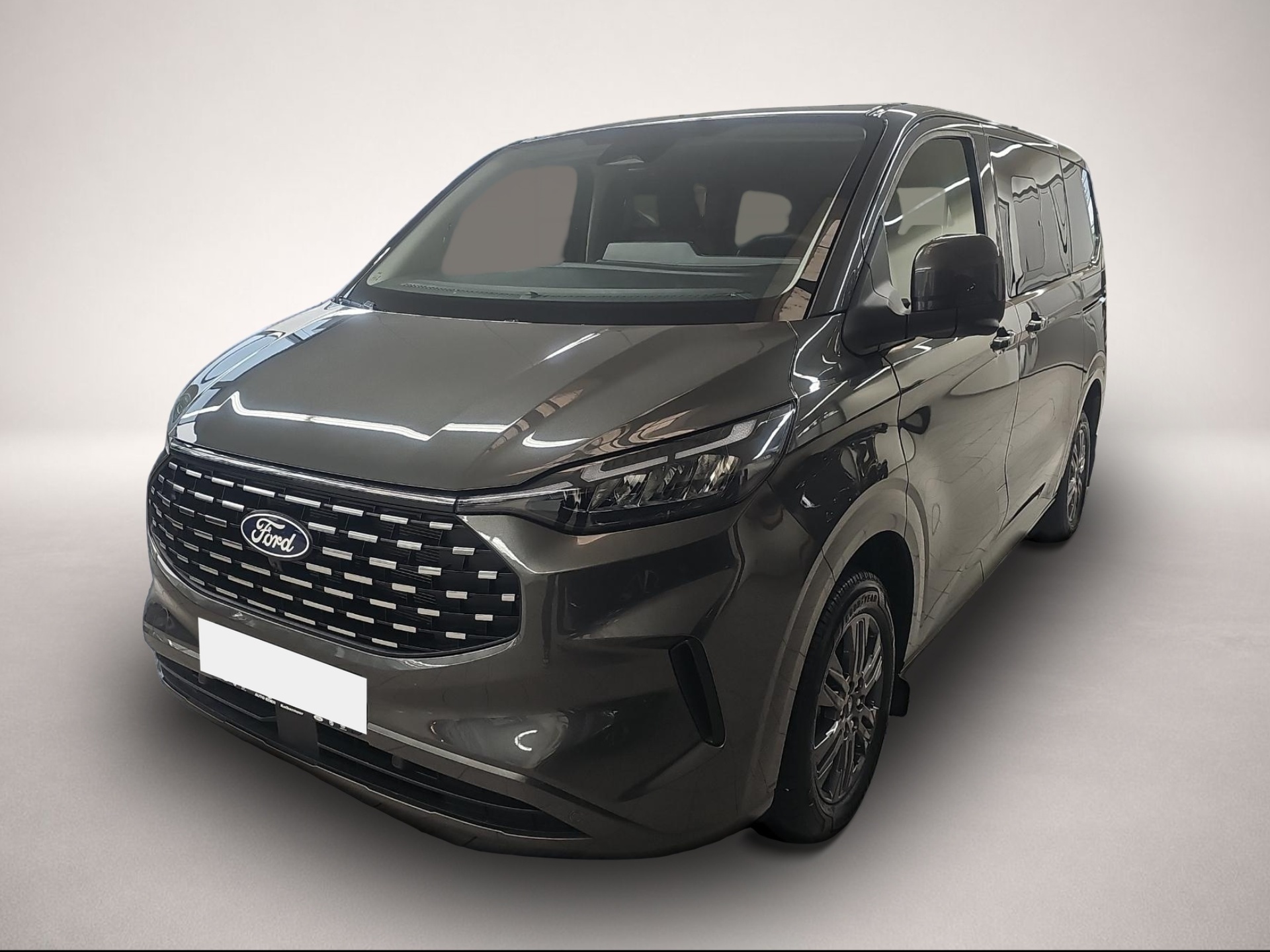 Ford Tourneo Custom (01/2026, Diesel)