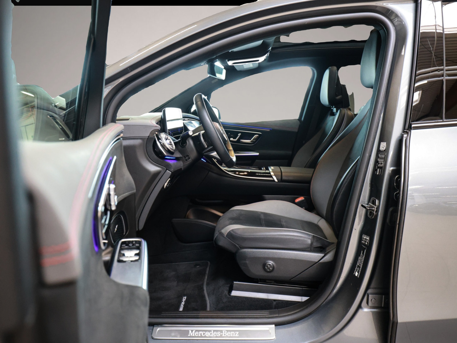 Mercedes-Benz EQE SUV (07/2025, ELECTRIC)