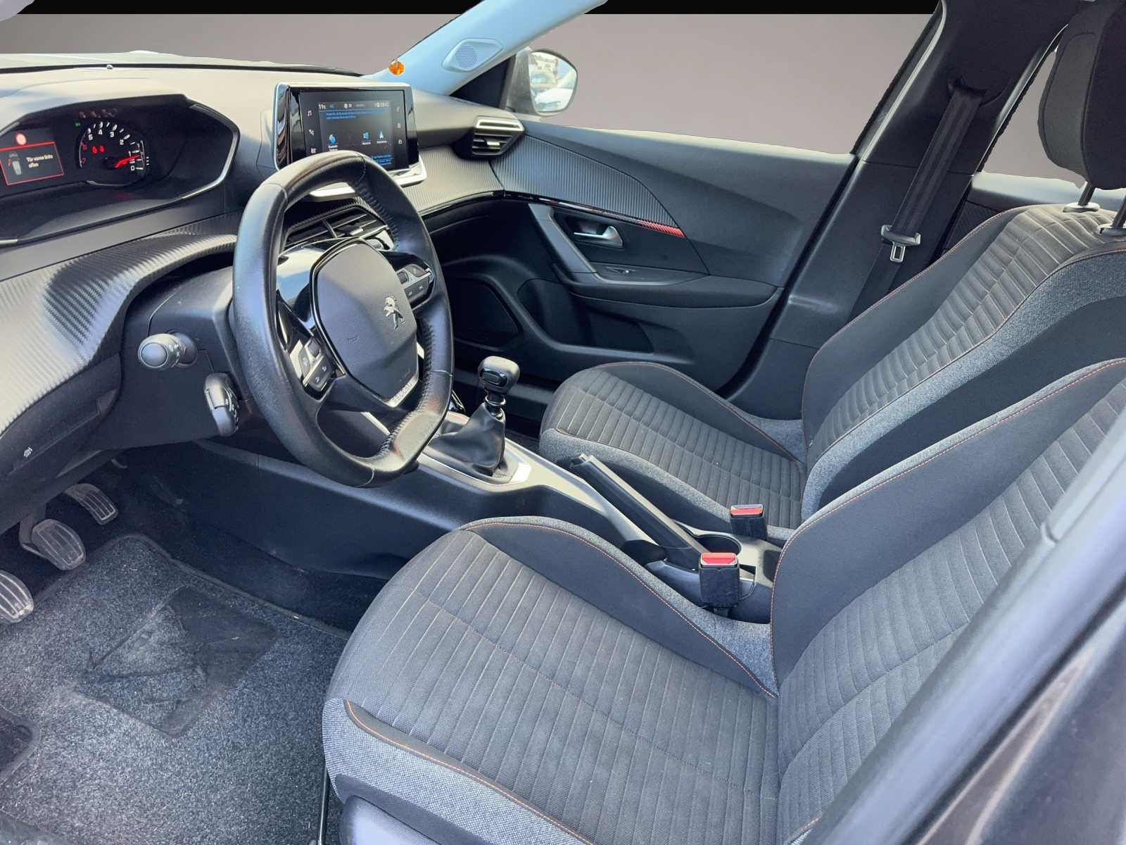 Peugeot 2008 (04/2020, Benzin)