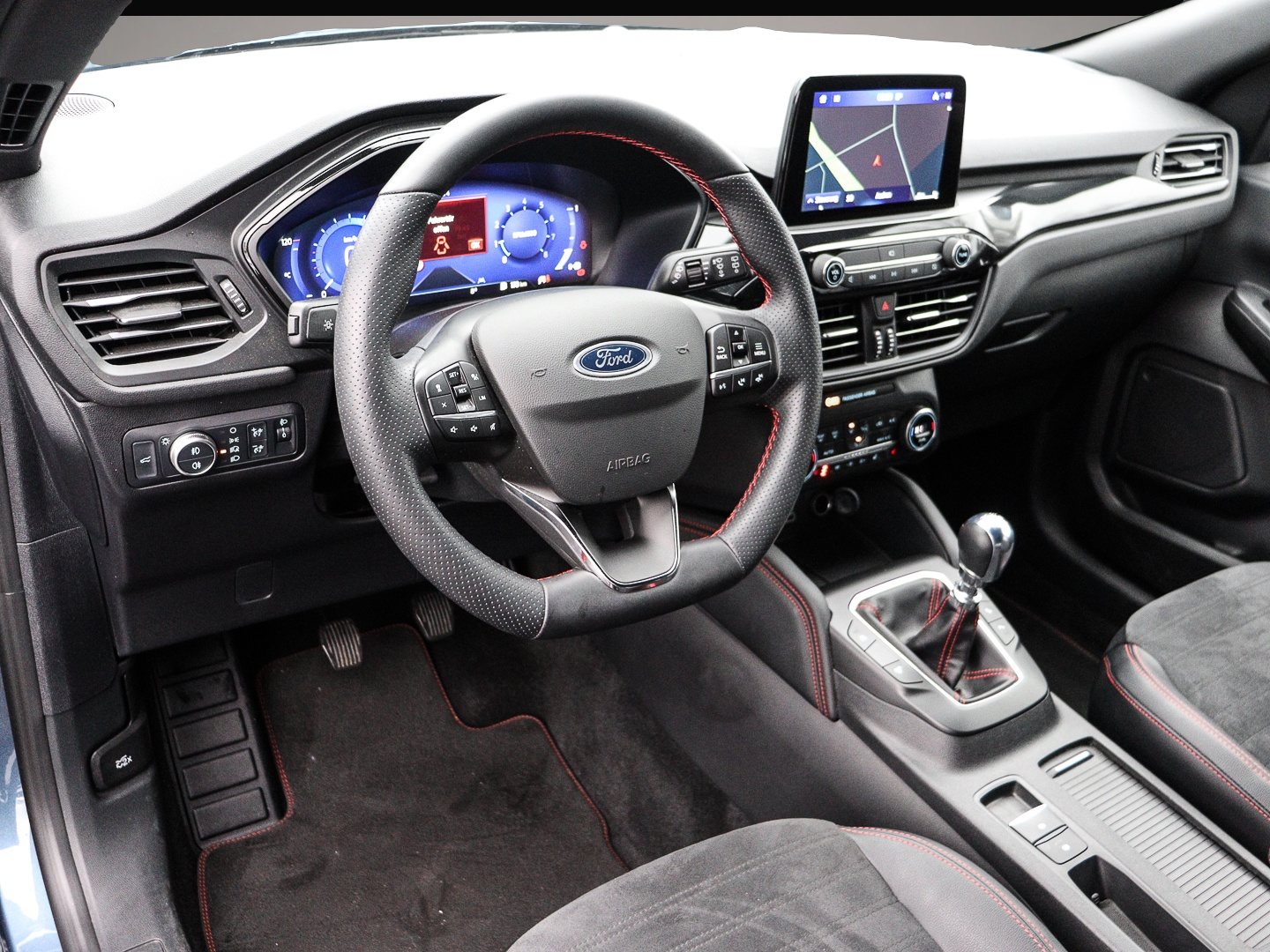 Ford Kuga (10/2022, Benzin)