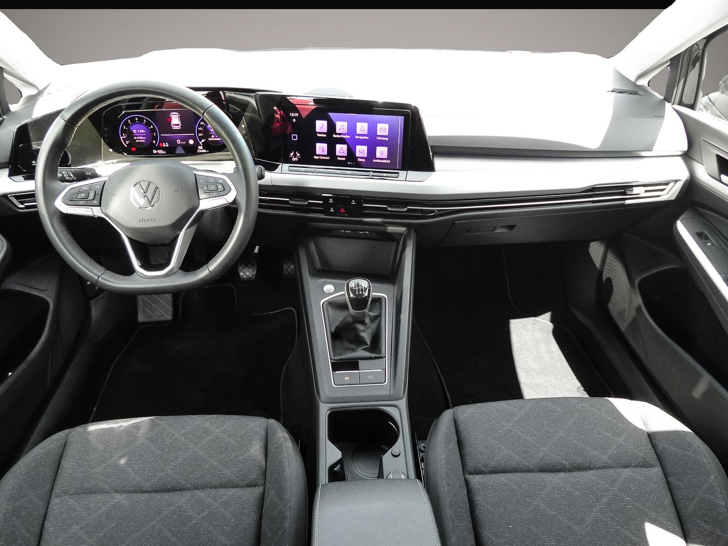 Volkswagen Golf (06/2024, Benzin)