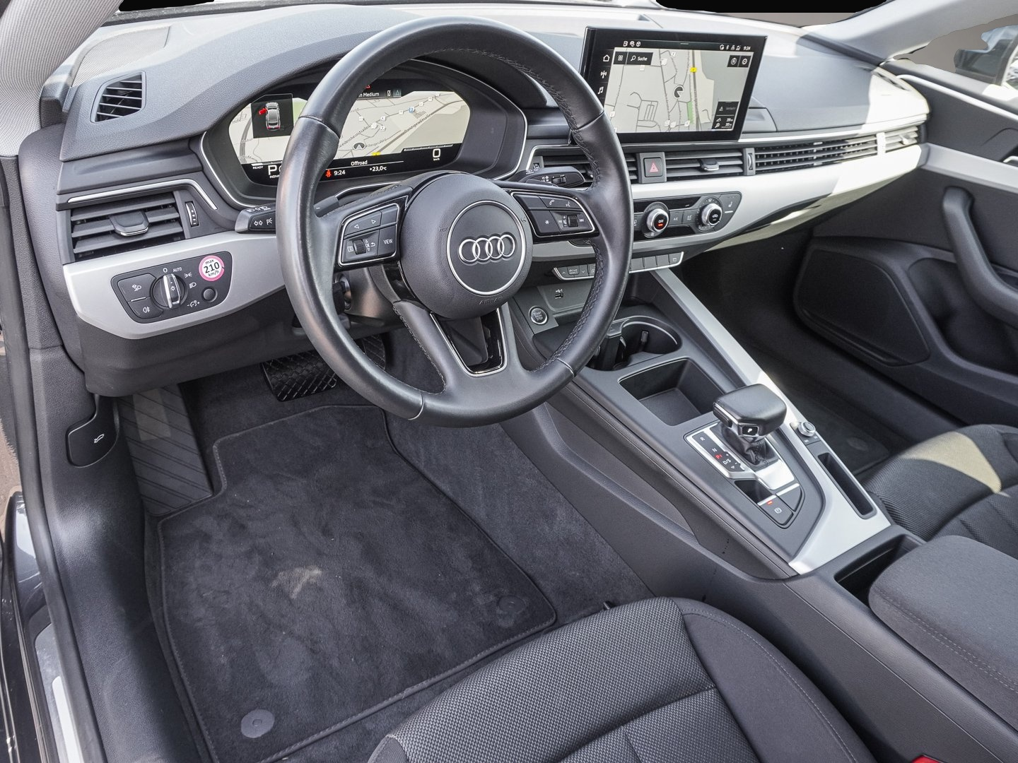 Audi A5 (06/2022, )