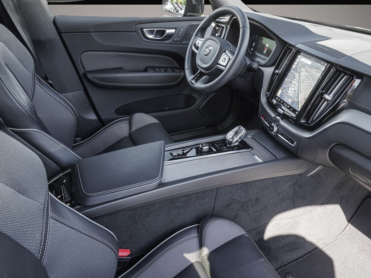 Volvo XC60 (01/2024, )