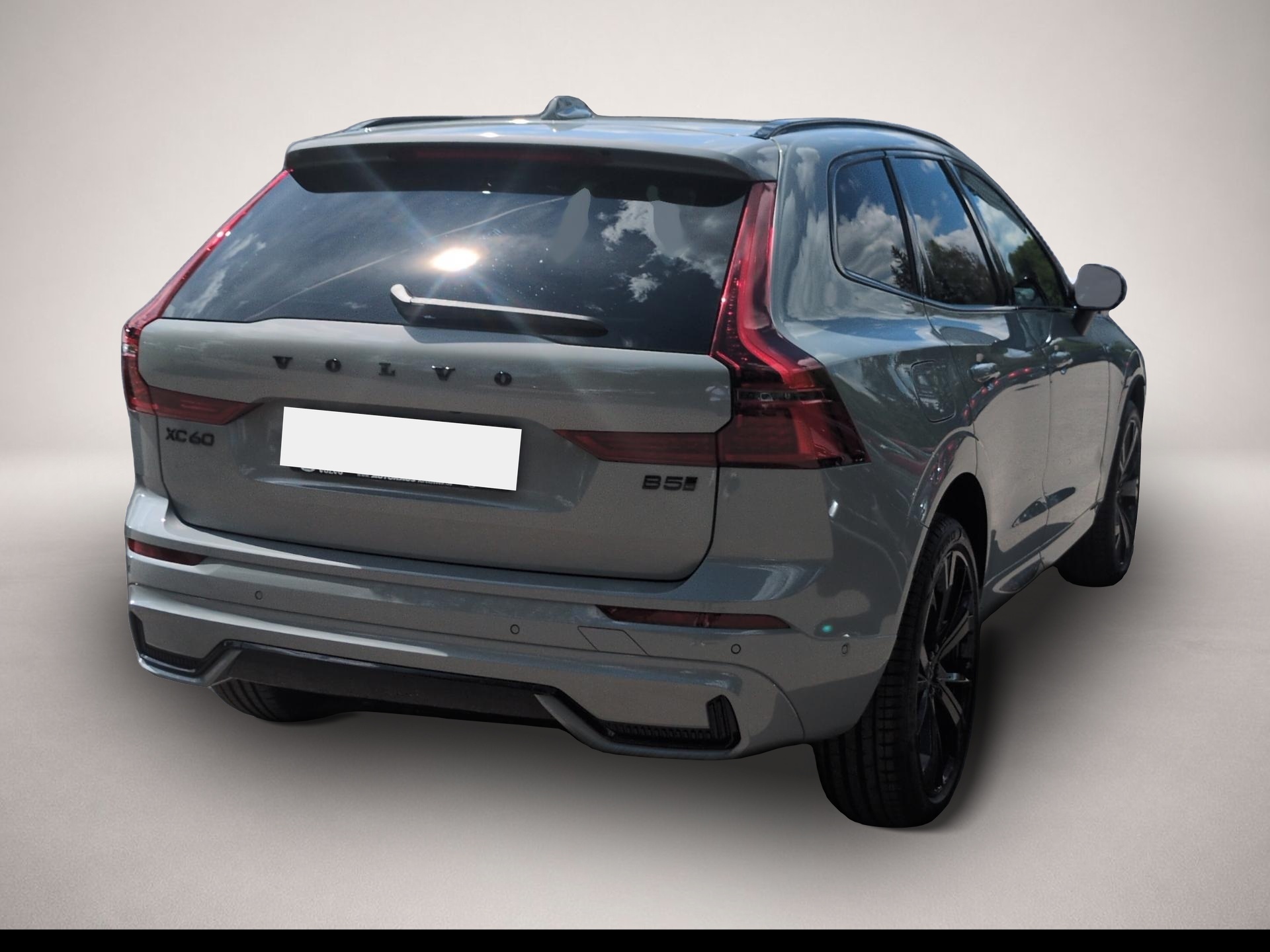 Volvo XC60 (09/2025, Benzin)