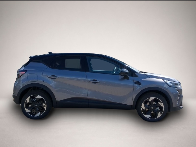 Renault Captur (03/2026, Benzin)