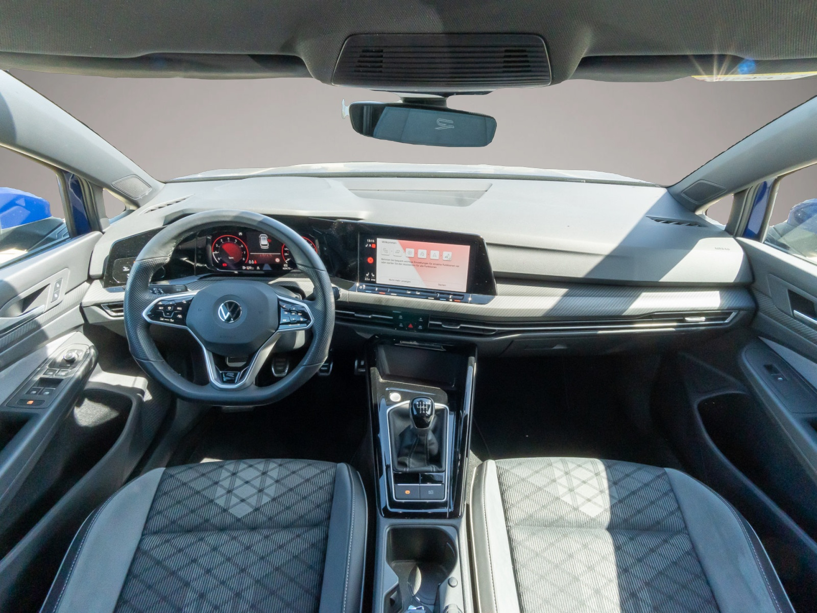 Volkswagen Golf (03/2023, Benzin)