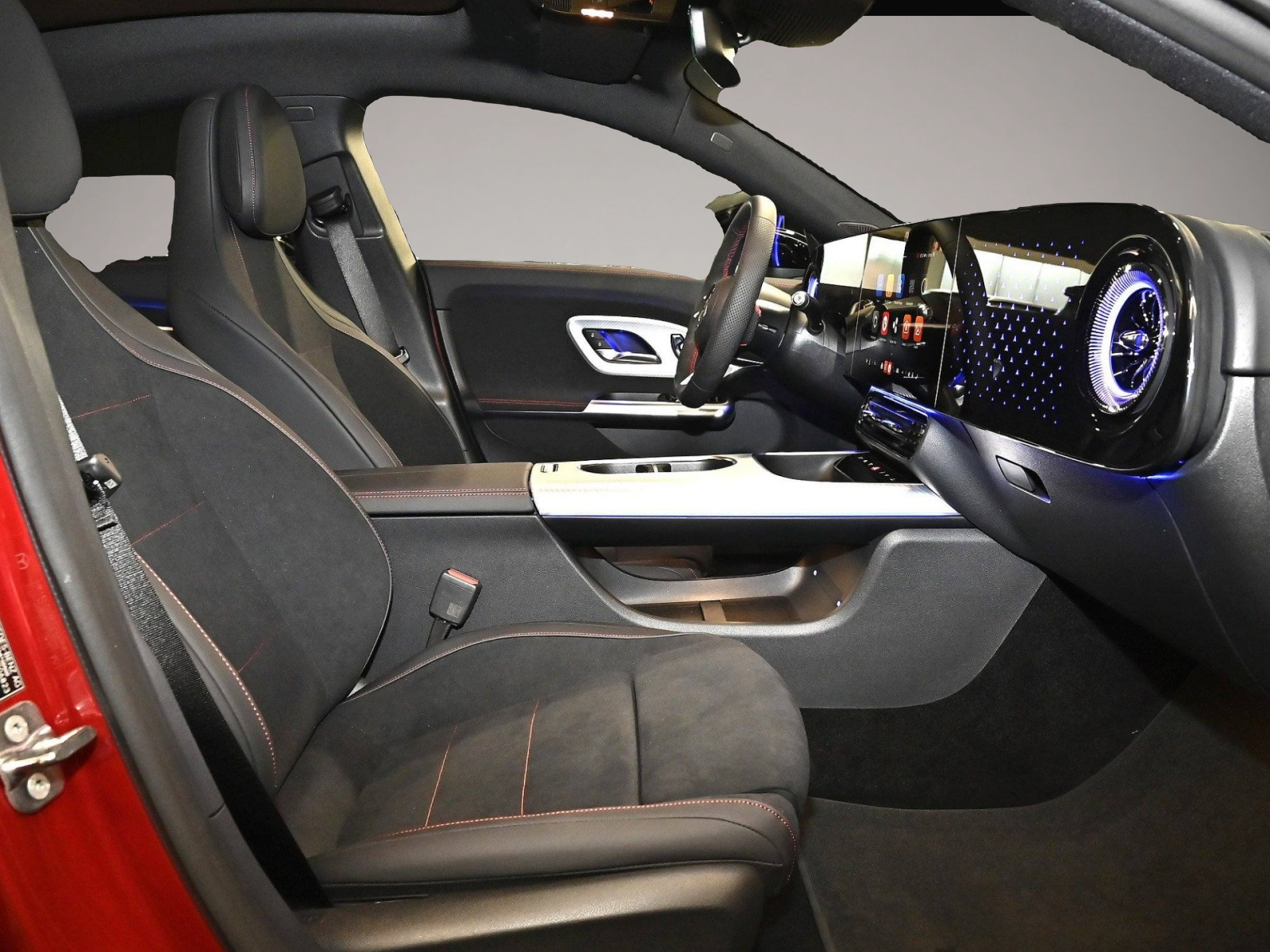 Mercedes-Benz CLA 250 (01/2026, ELECTRIC)