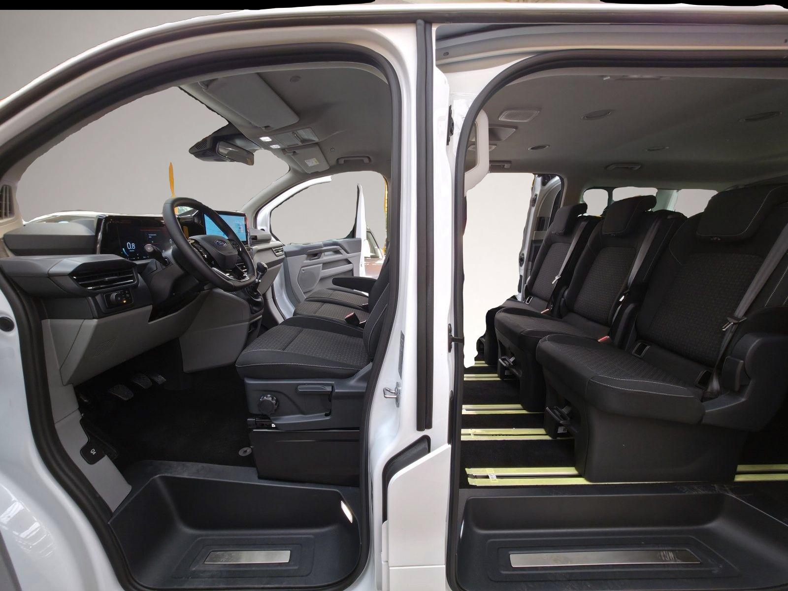 Ford Tourneo Custom (06/2026, Diesel)