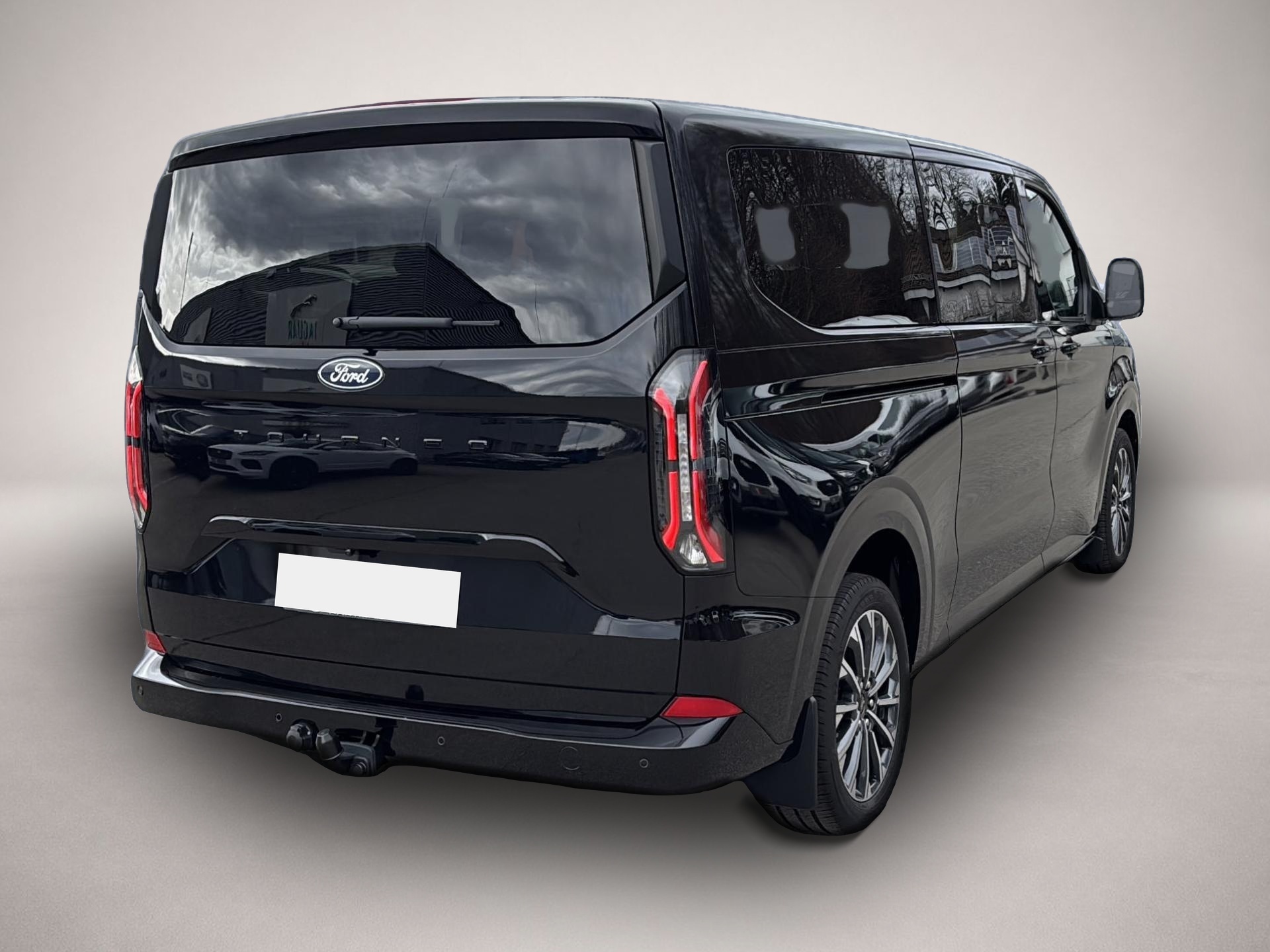 Ford Tourneo Custom (11/2025, Diesel)