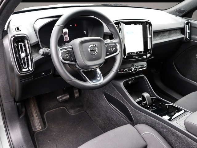 Volvo C40 (04/2024, ELECTRIC)