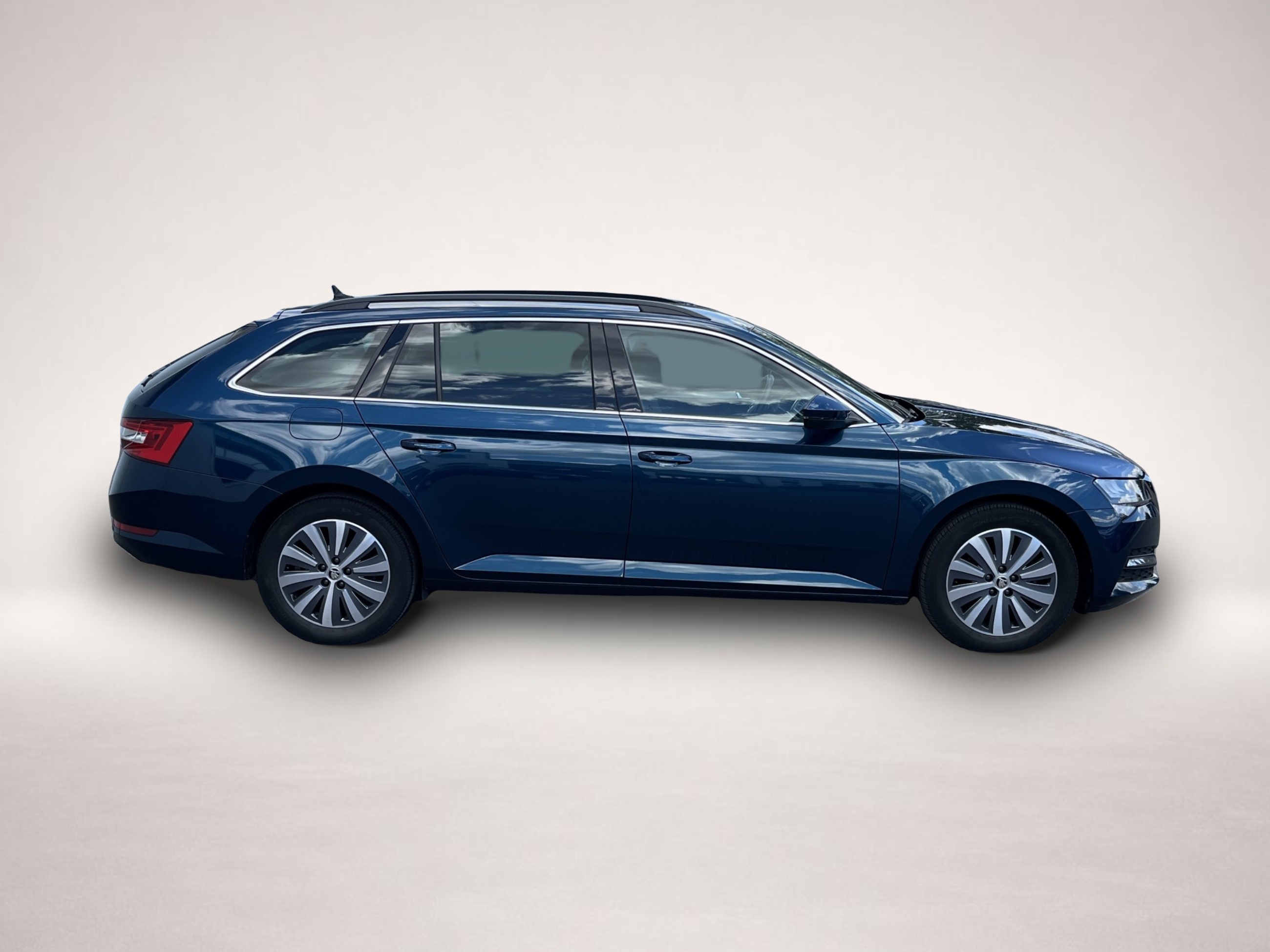 Skoda Superb (08/2022, Diesel)