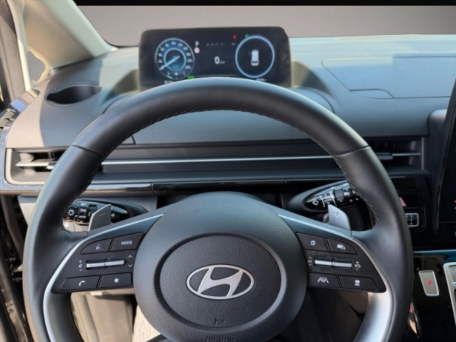 Hyundai STARIA (12/2025, Hybrid (Benzin/Elektro))