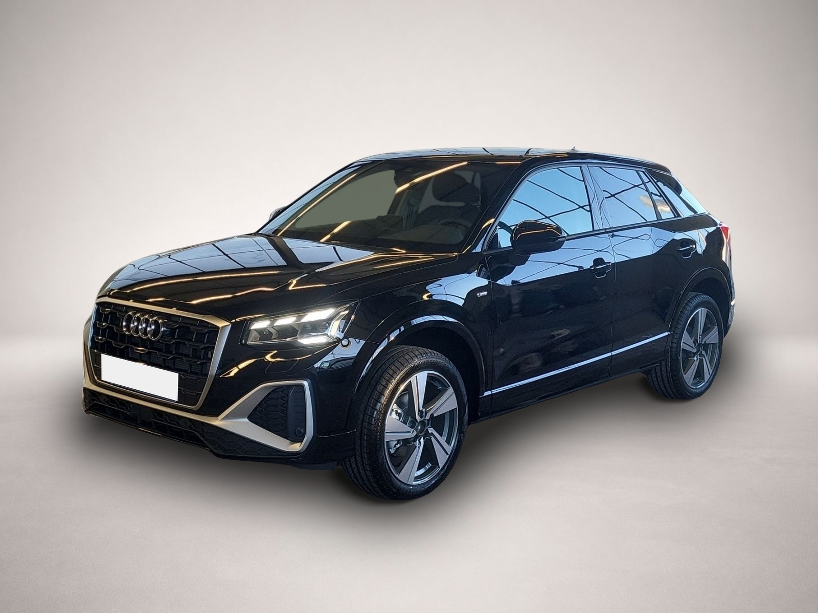 Audi Q2 (07/2025, Benzin)