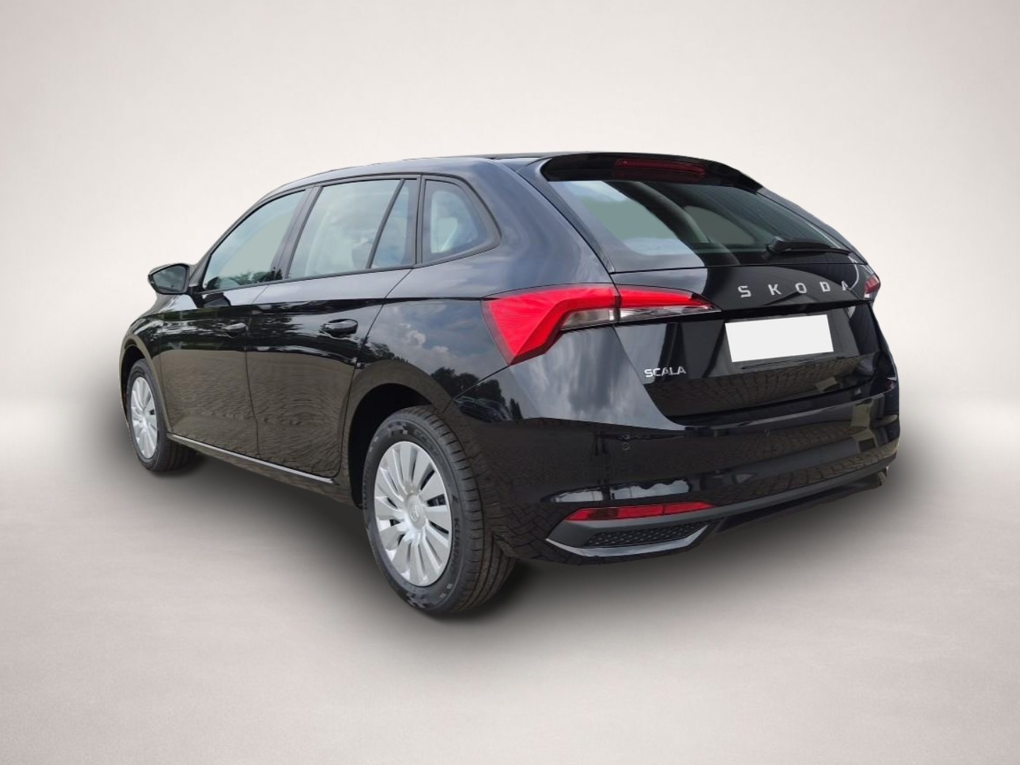 Skoda Scala (08/2026, Benzin)