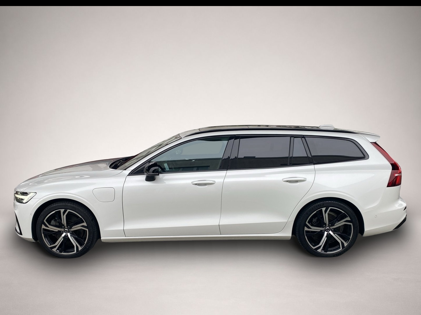 Volvo V60 (04/2023, )