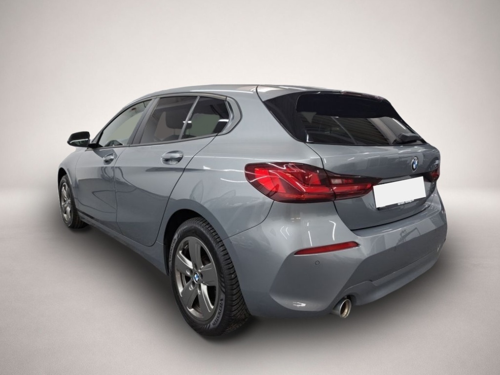 BMW 118 (04/2024, )